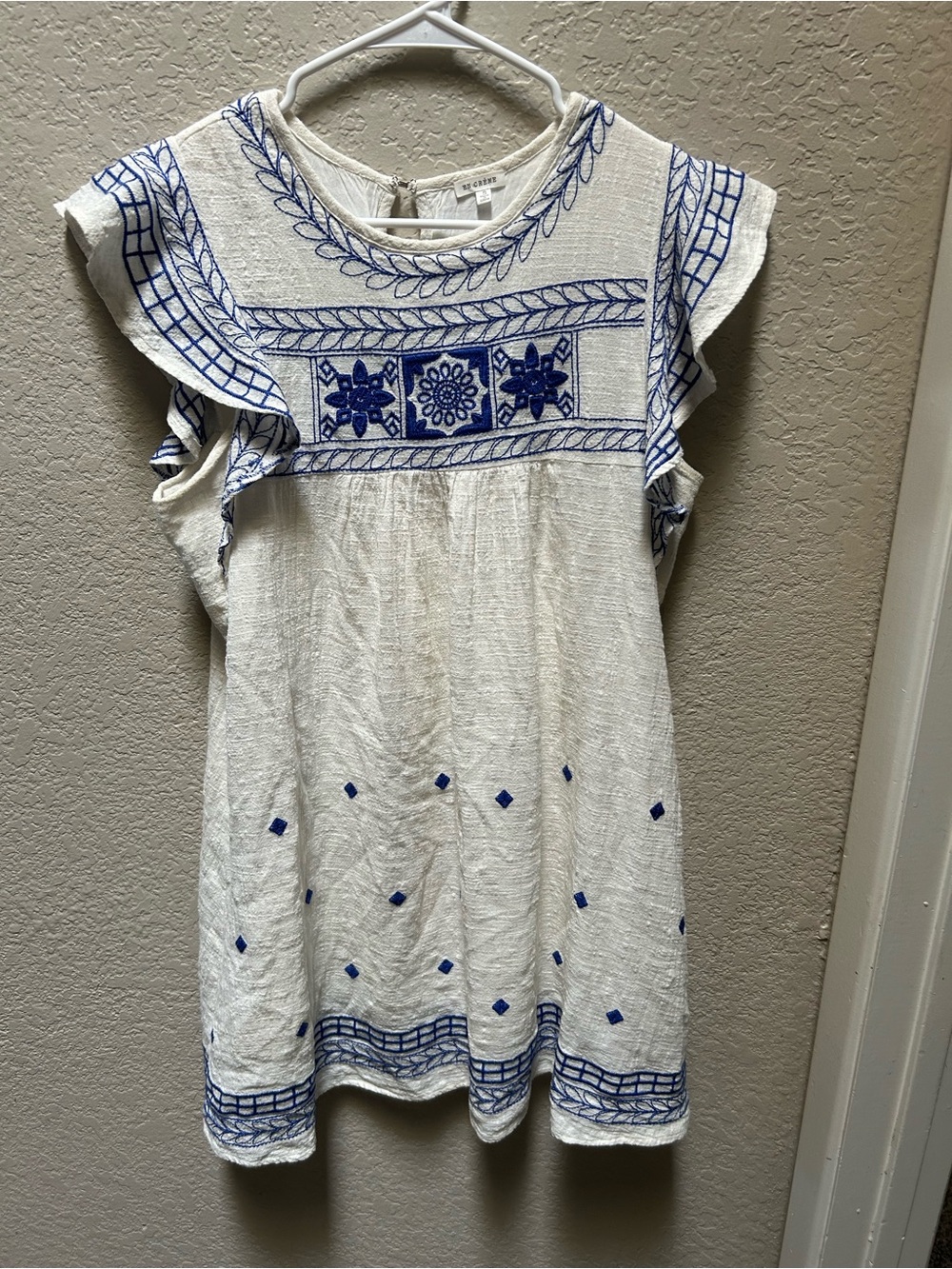 En Crème White & Blue Embroidered Flutter Sleeve Top Mini Dress